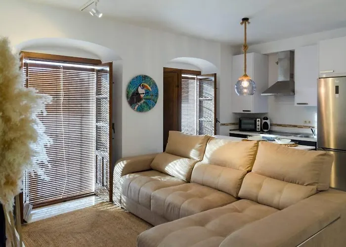 Historic Penthouse شقة *